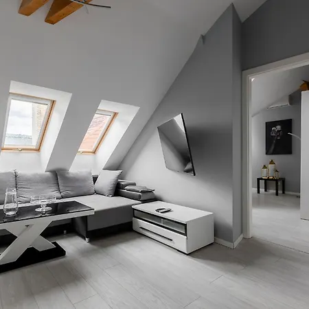 Living Apartment *
