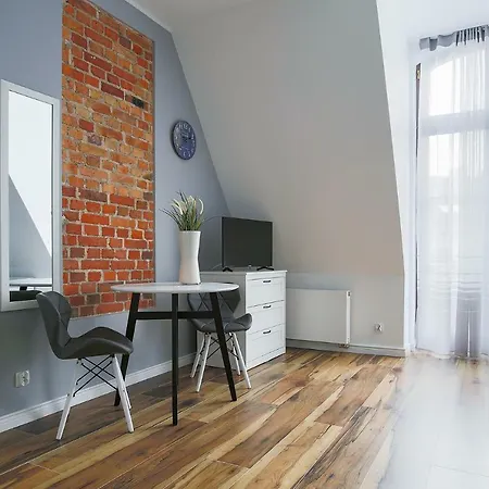 Living Apartment *