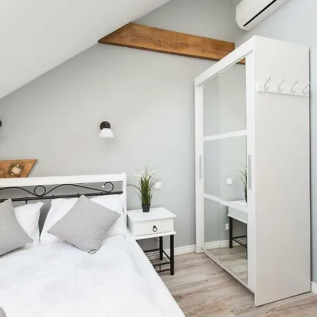 Living Apartment *